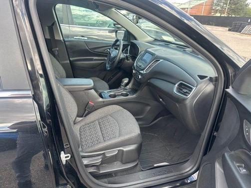 Mosaic Black Metallic 2023 Chevrolet Equinox 1LT