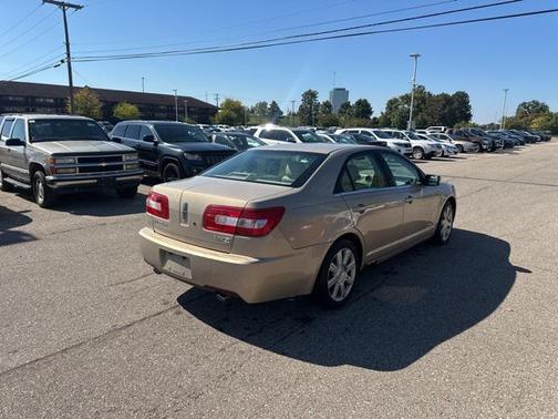 2007 Lincoln MKZ Base