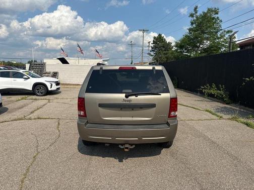 2005 Jeep Grand Cherokee Laredo