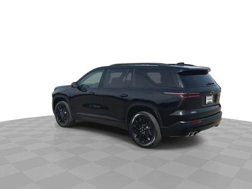 Mosaic Black Metallic 2024 Chevrolet Traverse LT