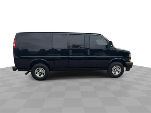 2023 GMC Savana 2500 Work Van