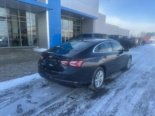 2022 Chevrolet Malibu FWD LT
