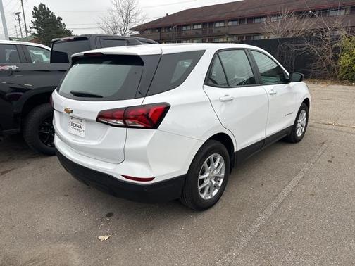 2024 Chevrolet Equinox LS