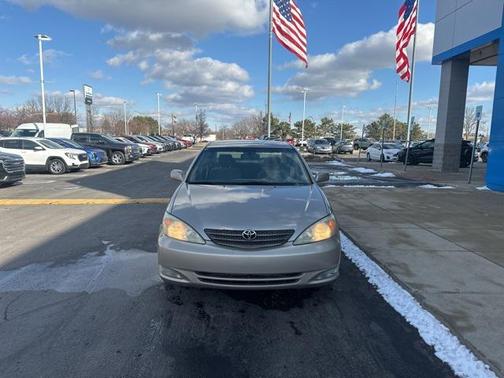 2004 Toyota Camry LE