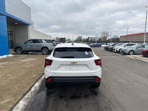 2025 Chevrolet Trax LS