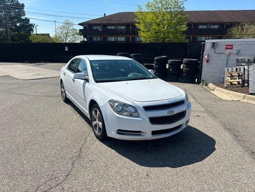 Summit White 2012 Chevrolet Malibu 1LT