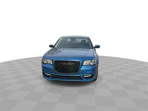2022 Chrysler 300 Touring