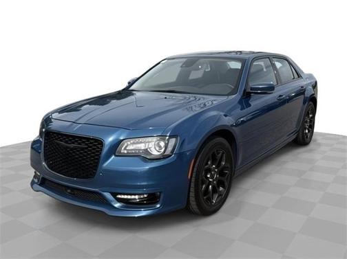 2022 Chrysler 300 Touring