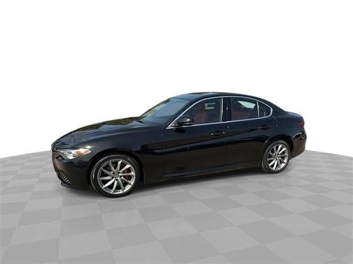2019 Alfa Romeo Giulia Base