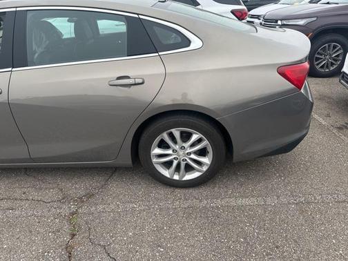 2017 Chevrolet Malibu 1LT