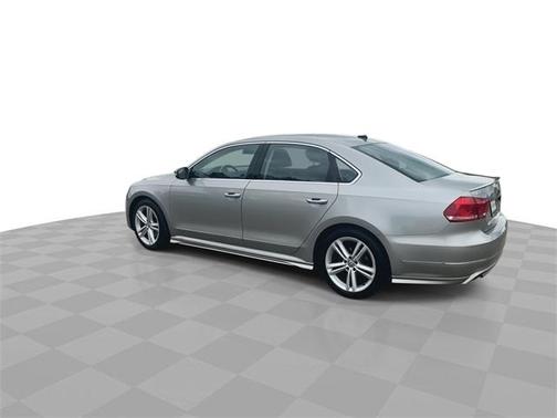2014 Volkswagen Passat 1.8T Auto SEL Premium