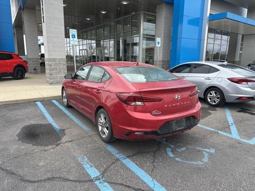 2020 Hyundai ELANTRA SEL