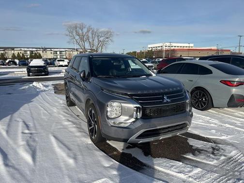 2023 Mitsubishi Outlander SE 2.5 S-AWC