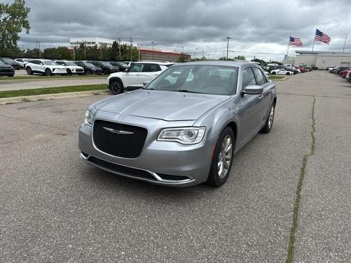 2017 Chrysler 300 Limited