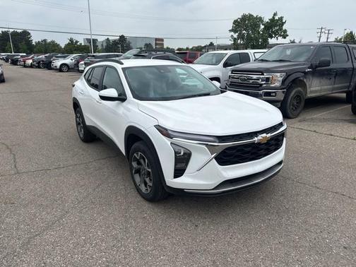 2024 Chevrolet Trax LT