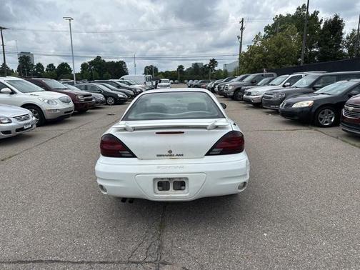 2004 Pontiac Grand Am SE