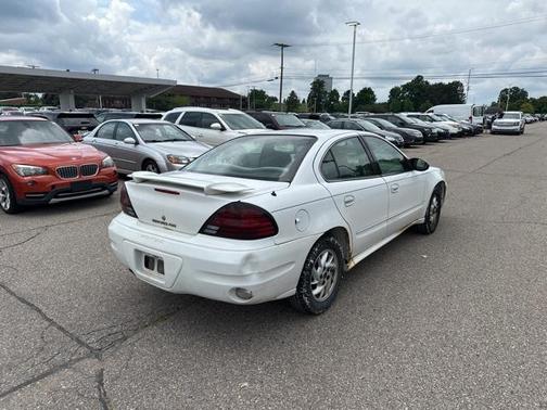 2004 Pontiac Grand Am SE