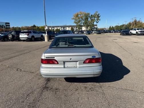 1992 Ford Taurus GL