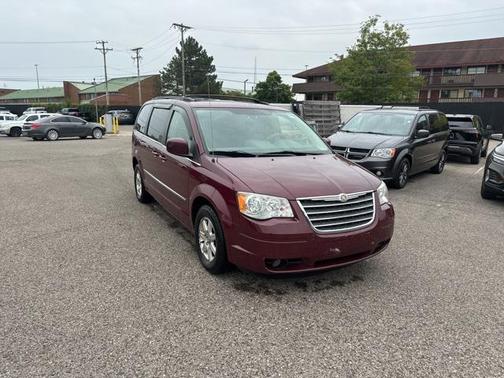 2009 Chrysler Town & Country Touring