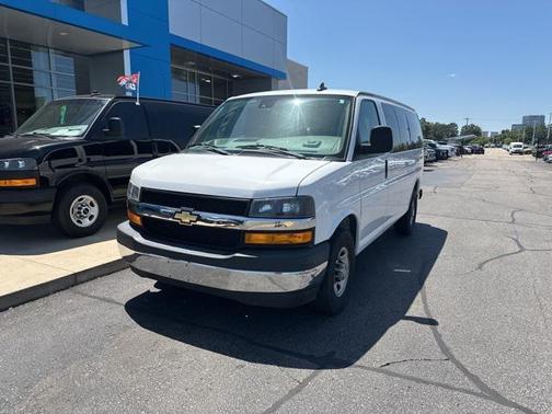 2019 Chevrolet Express 3500 LT