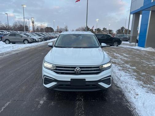 2024 Volkswagen Tiguan 2.0T SE 4MOTION