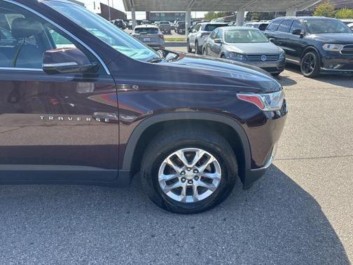 2018 Chevrolet Traverse LT Cloth