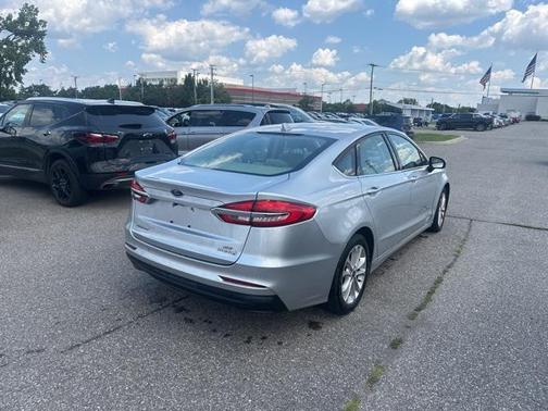2019 Ford Fusion Hybrid SE
