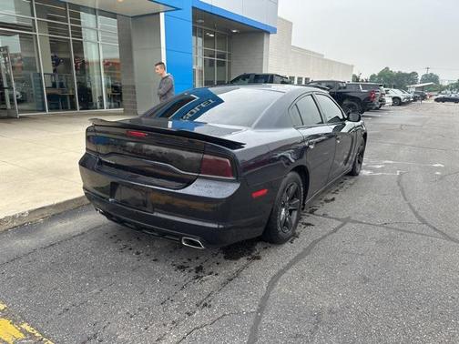 2012 Dodge Charger SE