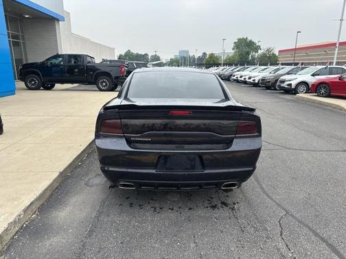 2012 Dodge Charger SE