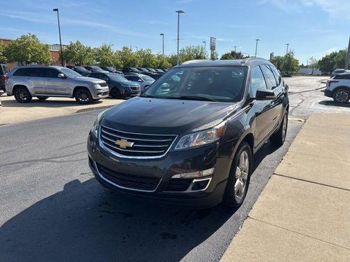 Tungsten Metallic 2017 Chevrolet Traverse 1LT