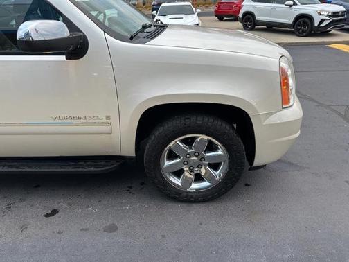 2009 GMC Yukon XL 1500 SLT2