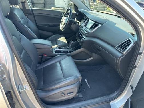 2018 Hyundai TUCSON SEL Plus