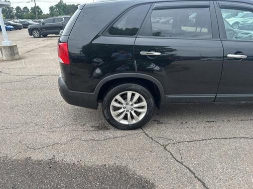2011 Kia Sorento LX