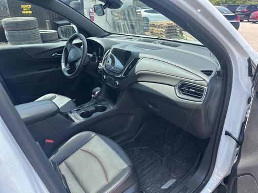 2022 Chevrolet Equinox FWD RS
