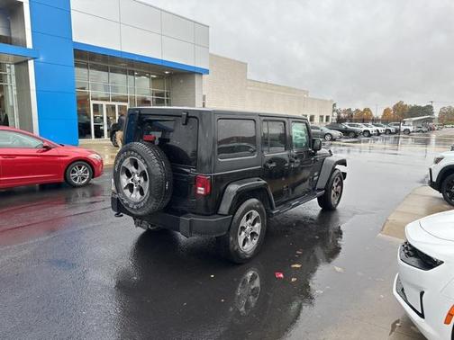 2017 Jeep Wrangler Unlimited Sahara