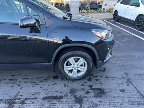 2022 Chevrolet Trax LS