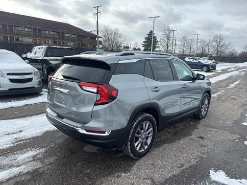 2023 GMC Terrain SLT