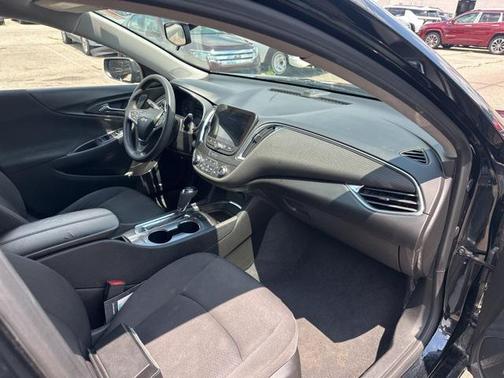 2020 Chevrolet Malibu FWD LT