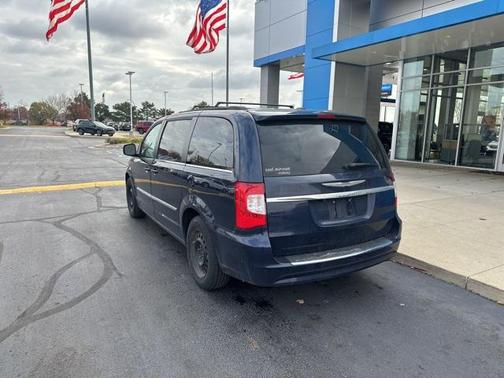 2014 Chrysler Town & Country Touring