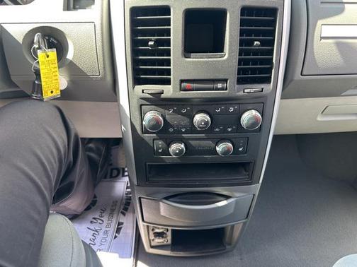 2008 Dodge Grand Caravan SXT