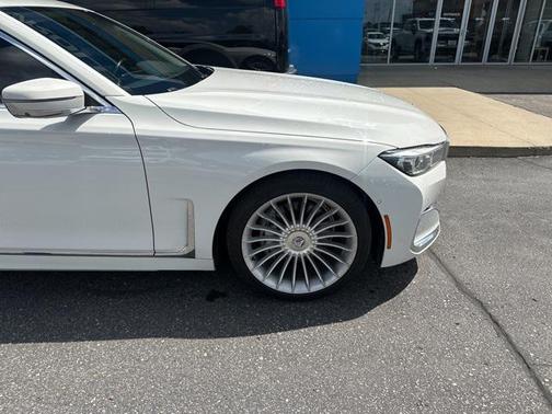 2020 BMW 740 xDrive