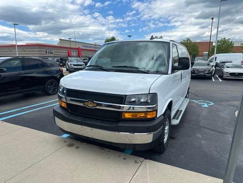 Summit White 2024 Chevrolet Express 2500 Work Van
