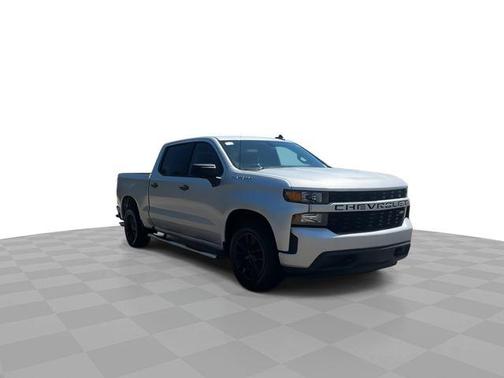 Silver Ice Metallic 2019 Chevrolet Silverado 1500 Custom