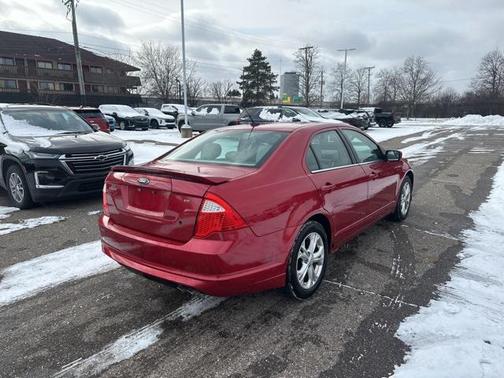 2012 Ford Fusion SE