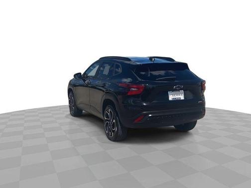 Mosaic Black Metallic 2024 Chevrolet Trax FWD 2RS
