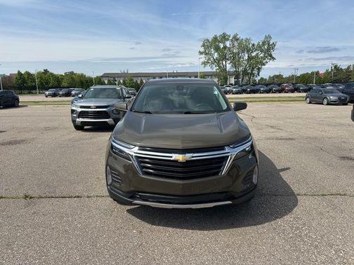 Harvest Bronze Metallic 2023 Chevrolet Equinox 1LT