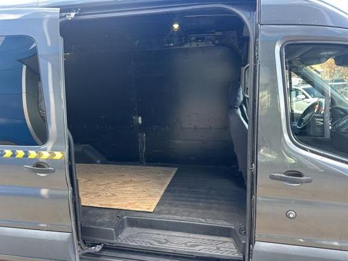 2017 Ford Transit-250 Base