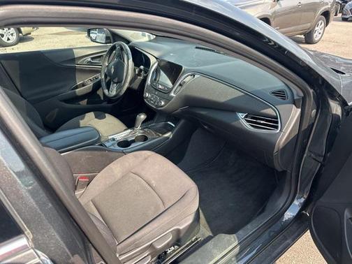 2017 Chevrolet Malibu 1LT