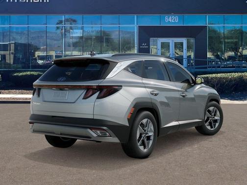 Shimmering Silver 2026 Hyundai TUCSON SEL Premium