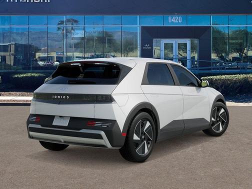 Atlas White 2026 Hyundai IONIQ 5 SE